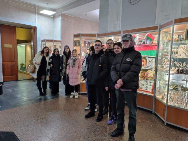 ОБЗОРНАЯ ЭКСКУРСИЯ ПО НАЦИОНАЛЬНОМУ ИСТОРИЧЕСКОМУ МУЗЕЮ