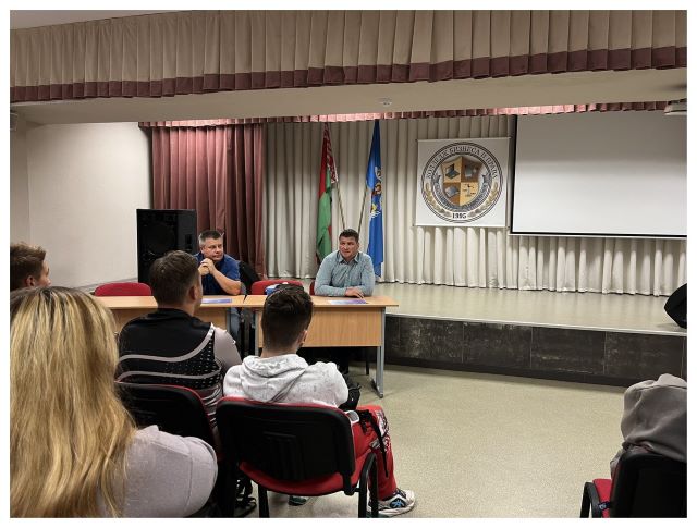 БЕСЕДА О ВОЗМОЖНОСТИ СЛУЖБЫ В ПОДРАЗДЕЛЕНИЯХ МИНИСТЕРСТВА ВНУТРЕННИХ ДЕЛ