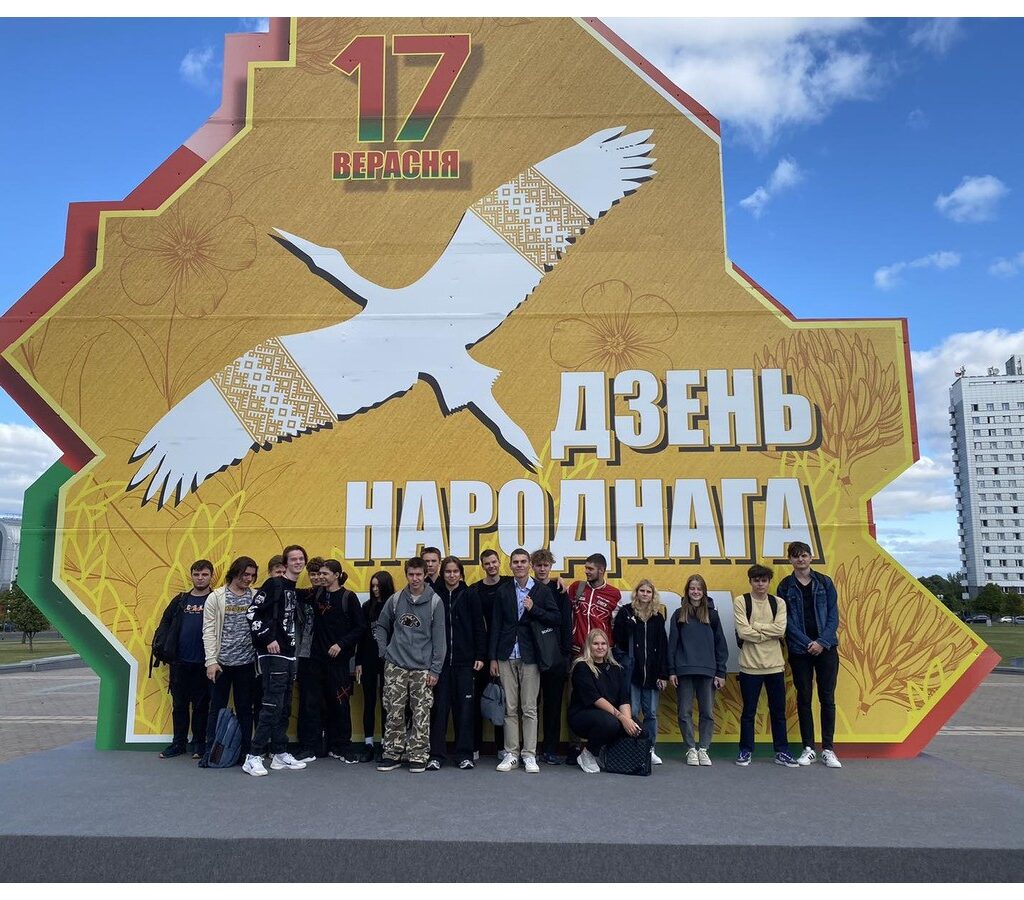 ПОСЕТИЛИ ВЫСТАВКУ ПРОМЫШЛЕННЫХ ТОВАРОВ И ИННОВАЦИОННЫХ РАЗРАБОТОК РЕСПУБЛИКИ БЕЛАРУСЬ