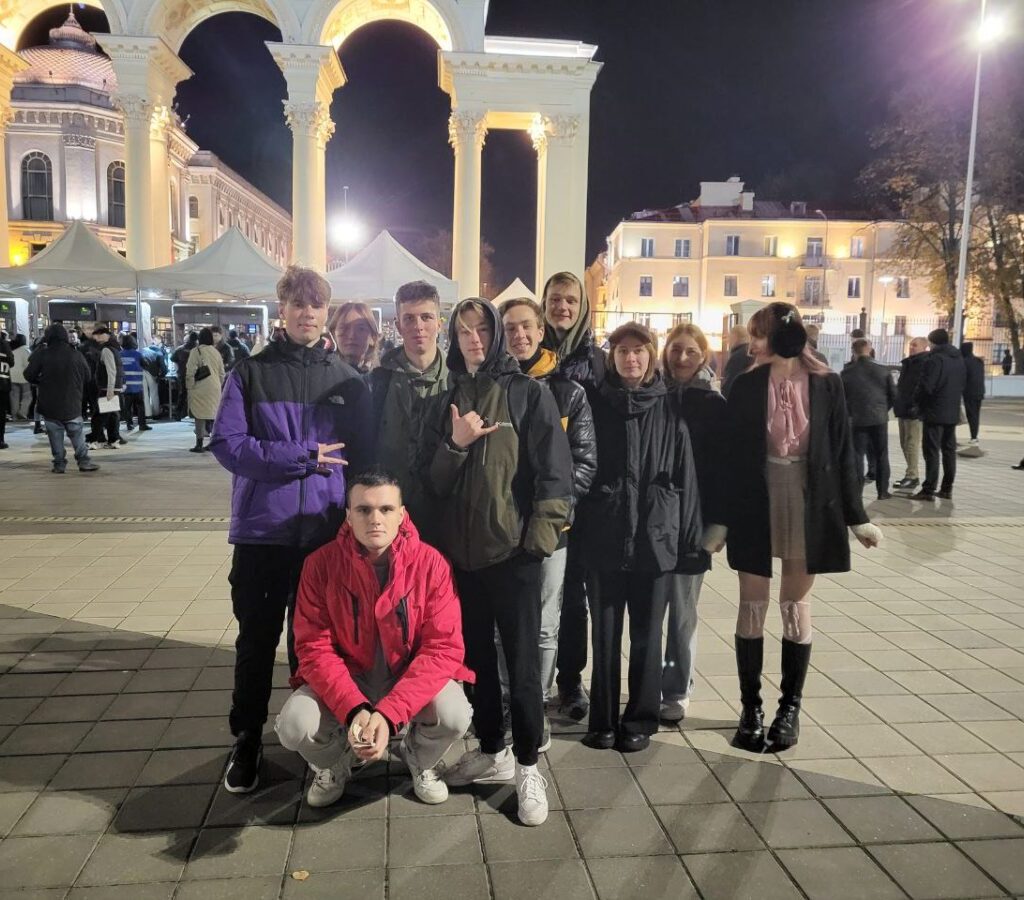 ПОСЕТИЛИ МАТЧ ПО ФУТБОЛУ МИНСКОЕ «ДИНАМО» И БОРИСОВСКИЙ БАТЭ ПОСЕТИЛИ МАТЧ ПО ФУТБОЛУ МИНСКОЕ «ДИНАМО» И БОРИСОВСКИЙ БАТЭ