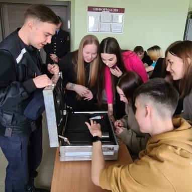 ДЛЯ УЧАЩИХСЯ ЮРИДИЧЕСКОГО ОТДЕЛЕНИЯ ПРОШЕЛ ВЫЕЗДНОЙ ДЕНЬ ОТКРЫТЫХ ДВЕРЕЙ ОТДЕЛА ГОСУДАРСТВЕННОГО КОМИТЕТА ДЛЯ УЧАЩИХСЯ ЮРИДИЧЕСКОГО ОТДЕЛЕНИЯ ПРОШЕЛ ВЫЕЗДНОЙ ДЕНЬ ОТКРЫТЫХ ДВЕРЕЙ ОТДЕЛА ГОСУДАРСТВЕННОГО КОМИТЕТА