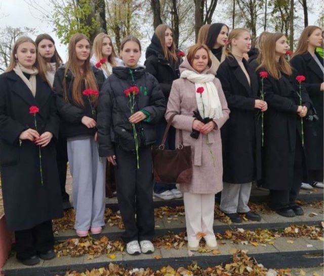 ПОСЕТИЛИ ВОЕННО-ИСТОРИЧЕСКИЙ КОМПЛЕКС «СТАРАЯ ГРАНИЦА»