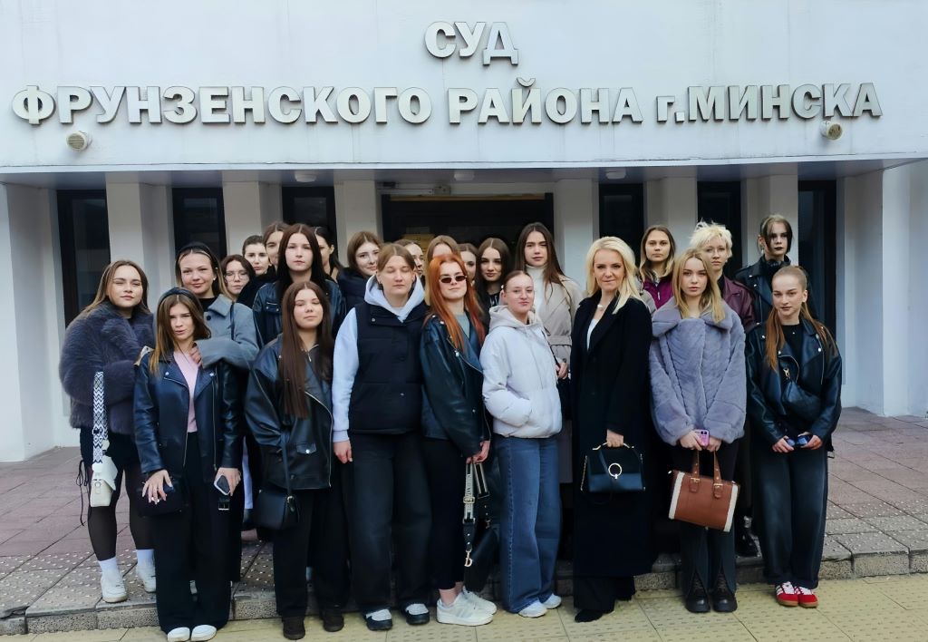 «Правосудие — не игра!»: будущие юристы на процессе по делу о хулиганстве