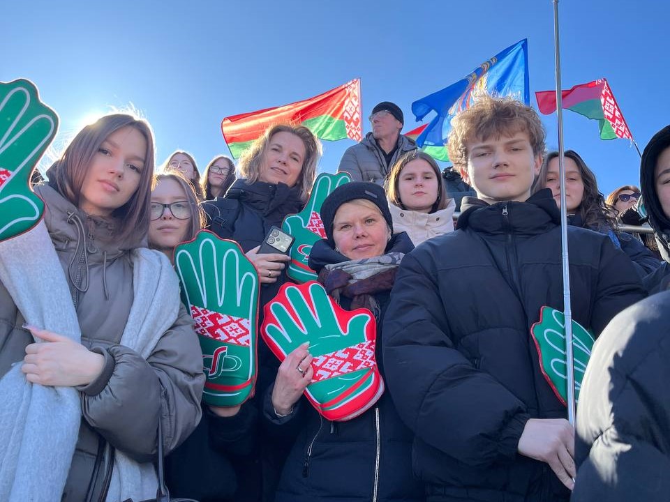 «сНЕЖНАЯ эстафета» в Раубичах: болеем за наших дам!