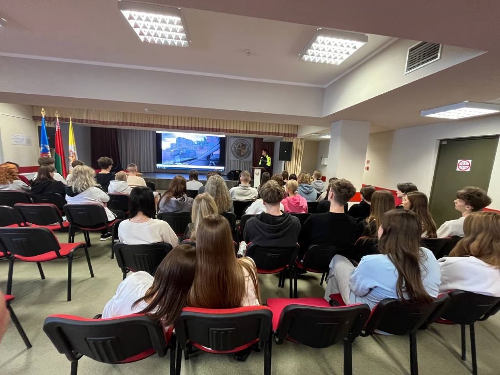 Соблюдая ПДД – сохраняешь жизнь!