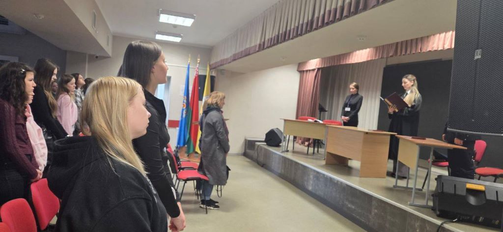 Будущие юристы колледжа посетили выездное заседание суда Московского района.