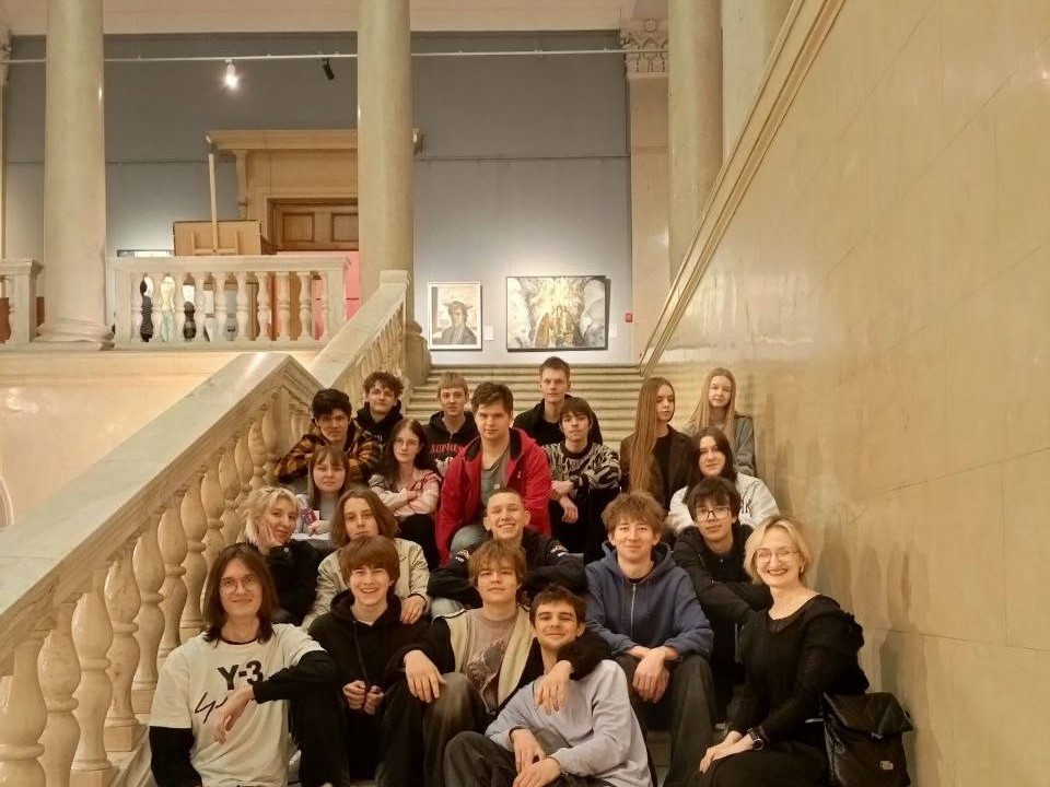 Культурное просвещение: учащиеся колледжа посетили выставку Марка Шагала в НХМ Республики Беларусь